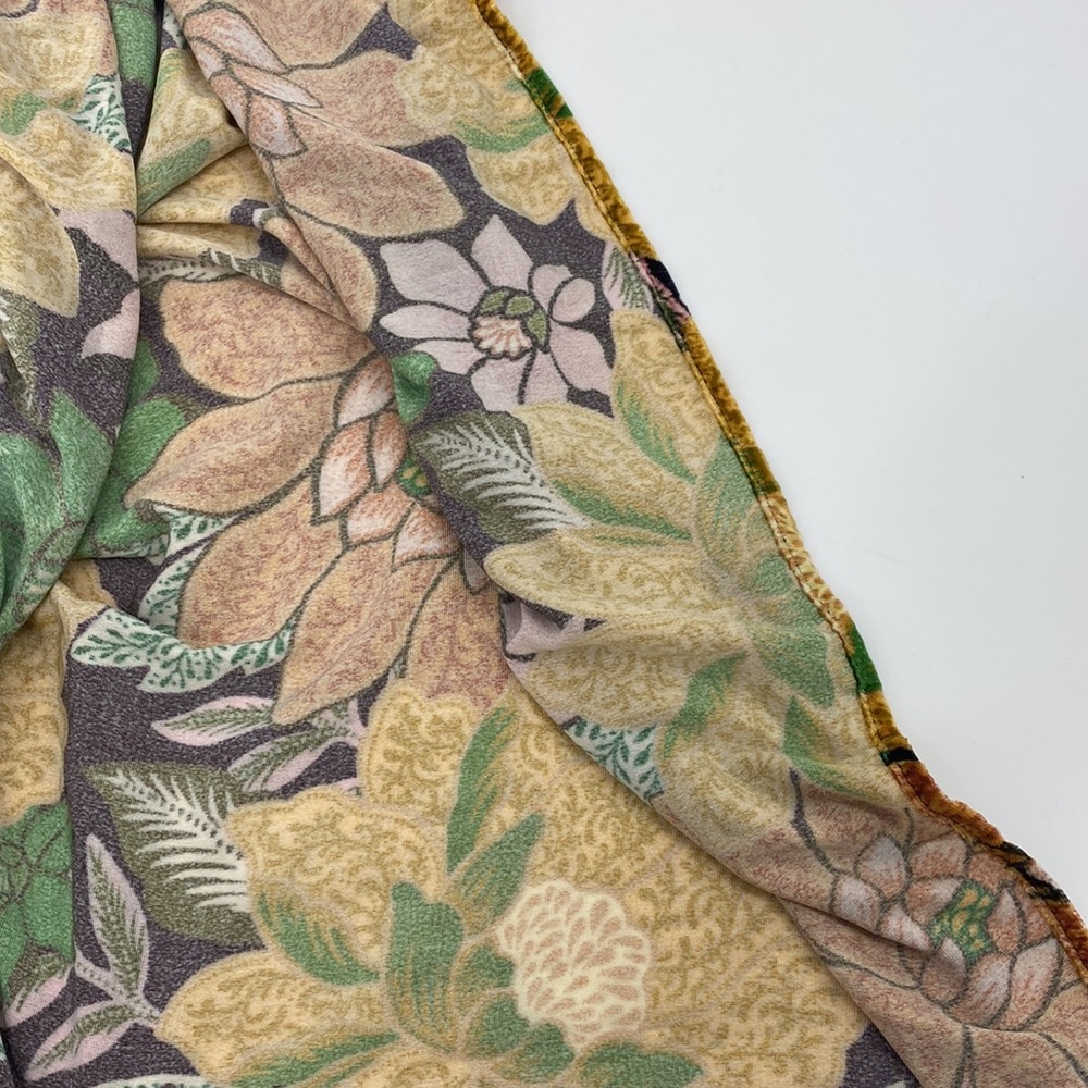 FARM RIO Garden Velvet Dress - Picture 16 of 16